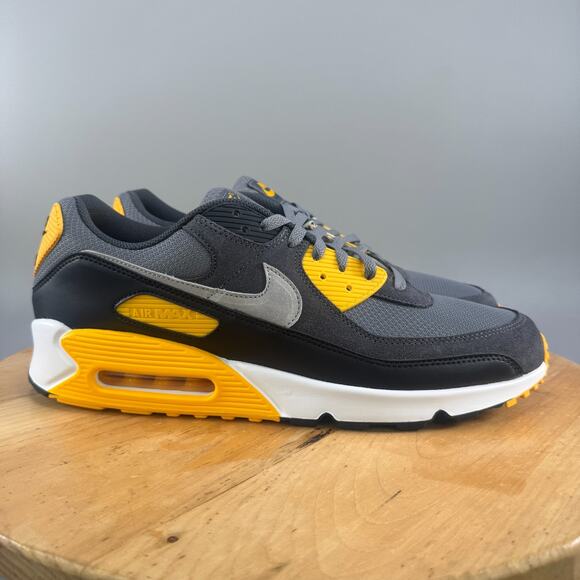 Nike Air Max 90 Men's Size 16 Shoes University Gold Cool Grey DM0029-008 NEW - Picture 1 of 9